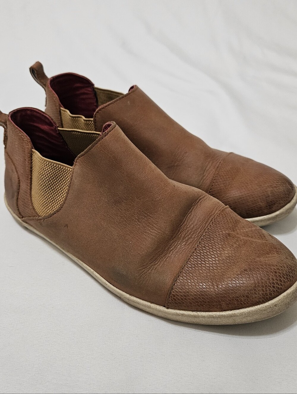 OluKai Waipahe Chelsea Booties Women's 9 Slip On Leather Mid Slip On Tan